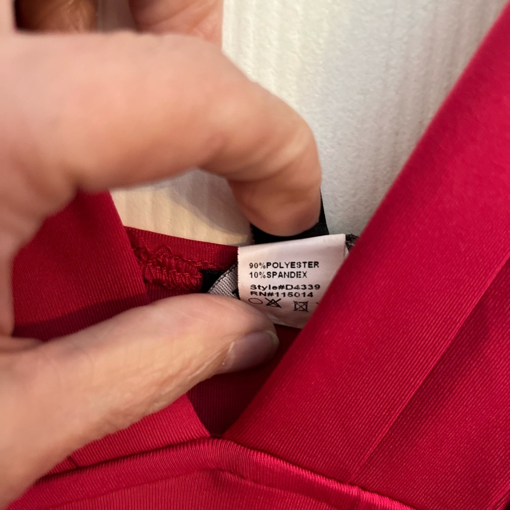 Nikibiki Bodycon dress - Picture 4 of 5